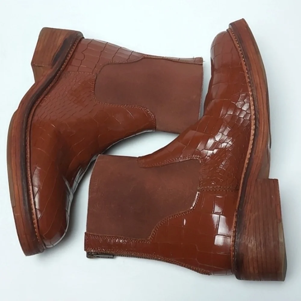 Free People Arlo Santa Fe Chelsea Boots Embossed Croc Ankle Boots Brown Size 40